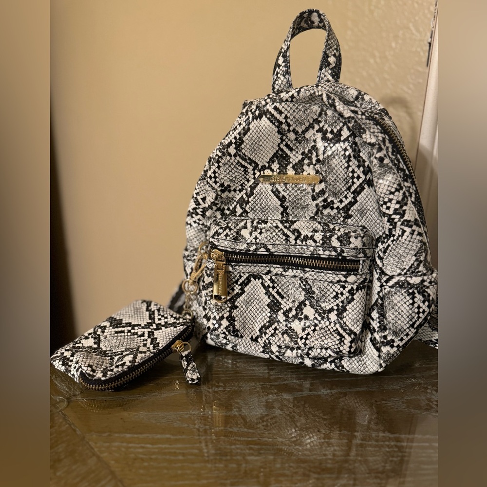 NEW STEVE MADDEN SNAKE PRINT SMALL BACKPACK
